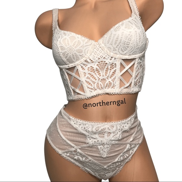 Victoria’s Secret Mini Bustier - Picture 3 of 14